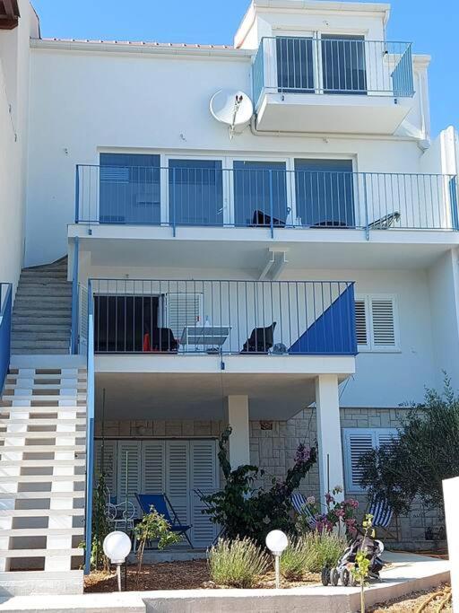 Ra Apartment For 2 People In โบล ภายนอก รูปภาพ